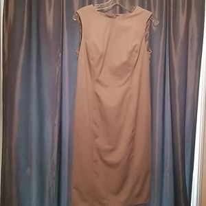 Figure Fitting Gray Dress Jones New York Coll.